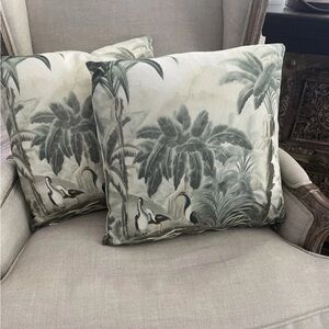 H & M 20 x 20 Heron Birds Palm Trees Zippered Pillow Lot Green Cream